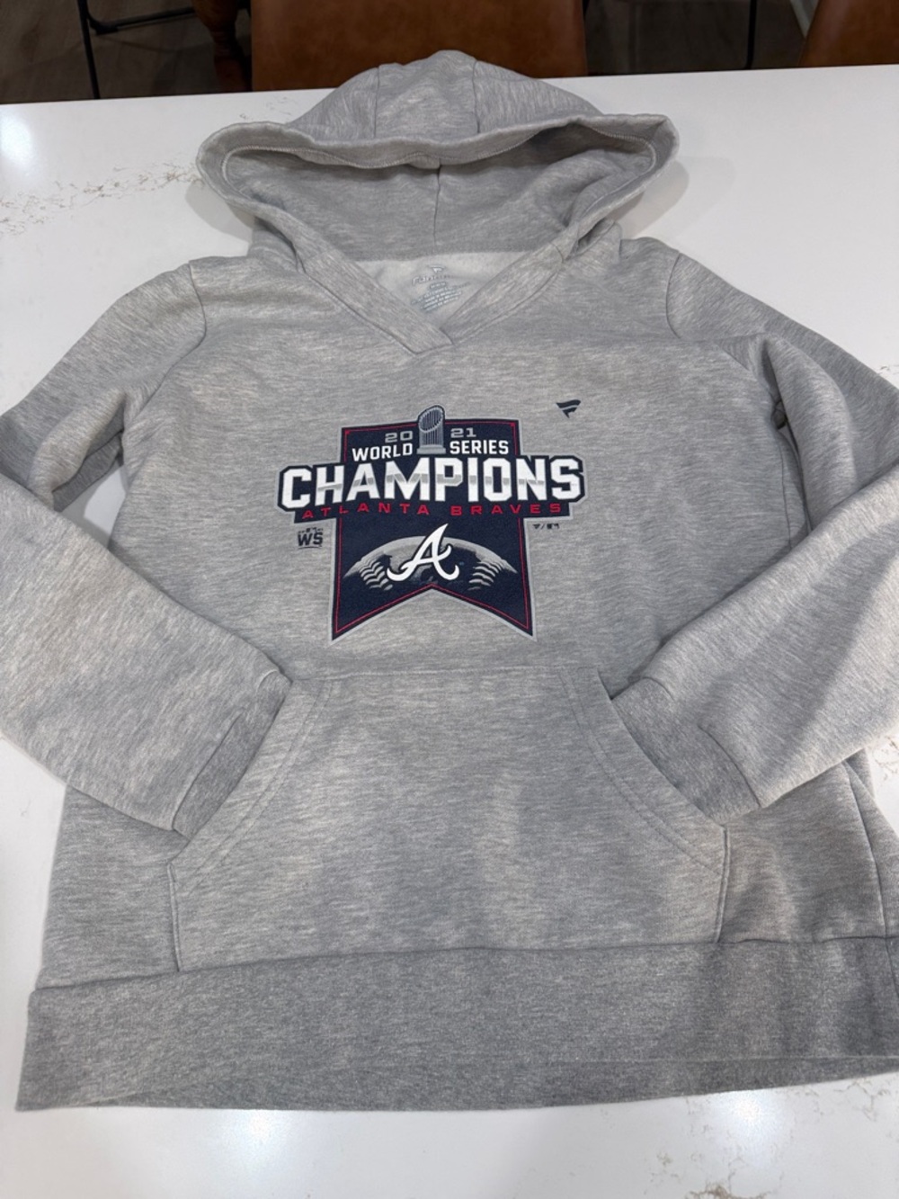 Fanatics Atlanta Braves Gray Pullover Champions Graphic Hoodie